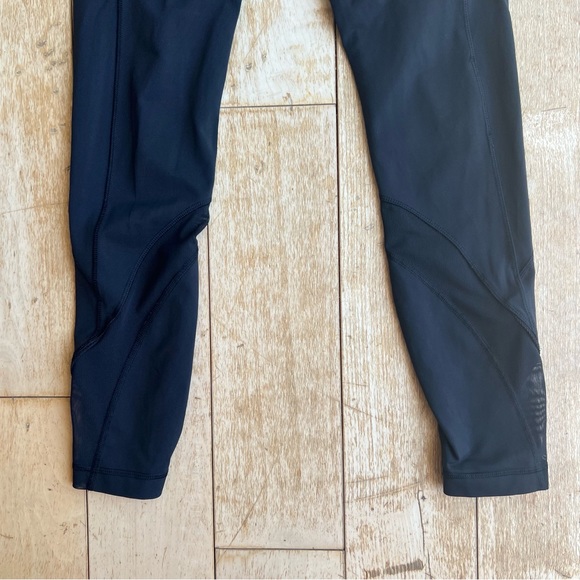 Lululemon Inspire Tight II Black Mesh Cropped Legging Luxtreme Size 6 - Picture 11 of 14